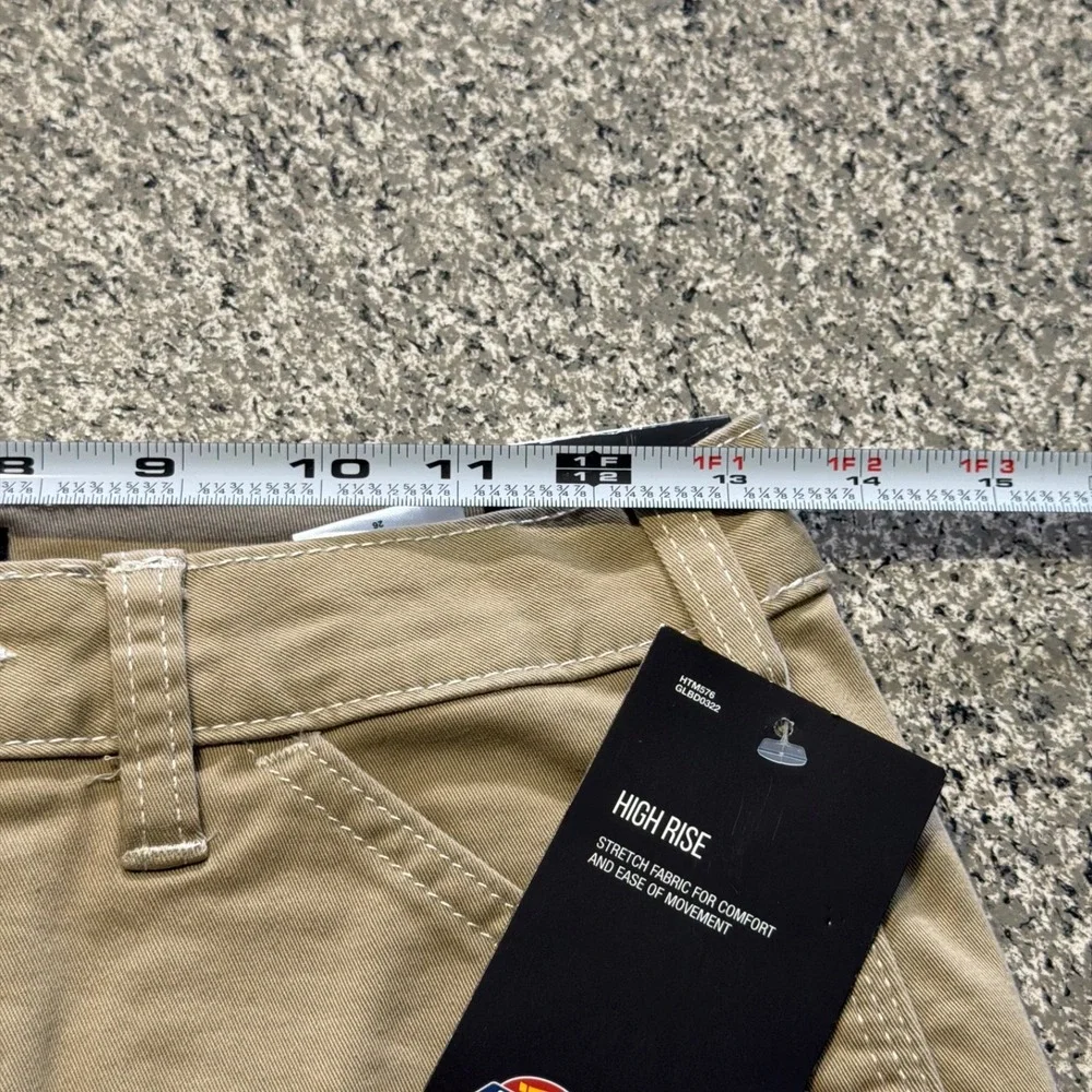 Dickies Shorts Womens 26 High Rise Cargo Pockets Khaki Beige 2
